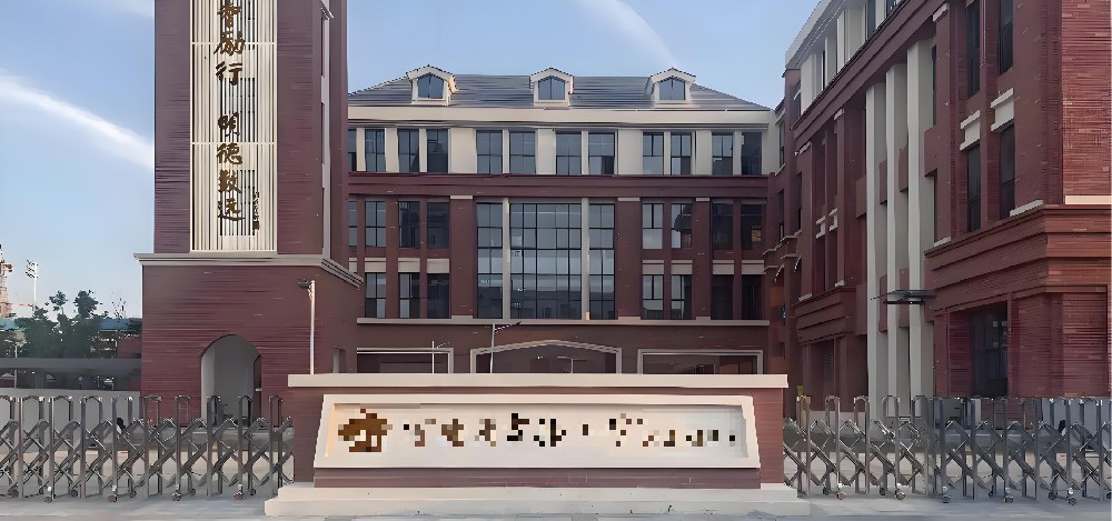 Installed water purification equipment in primary schools in Henan province